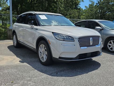 Used 2020 Lincoln Corsair FWD image 2