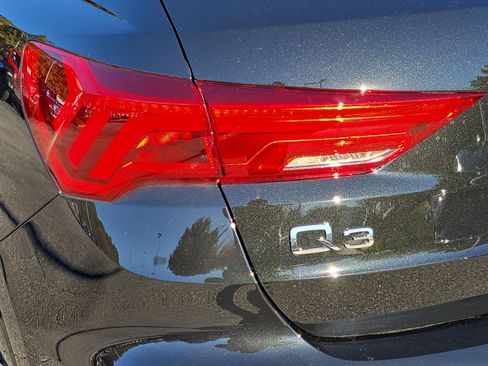 New 2025 Audi Q3 2.0T Premium image 34