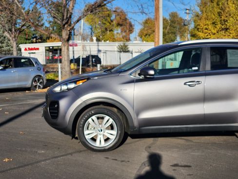 Used 2019 Kia Sportage LX w/ LX Popular Package image 2