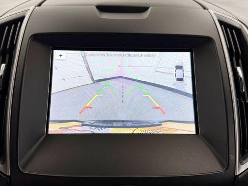 Used 2019 Ford Edge SEL w/ Equipment Group 201A image 16