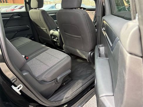 Used 2025 GMC Acadia Elevation image 27