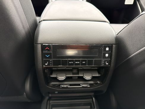 New 2026 Jeep Grand Cherokee L Limited AWD/4WD image 27