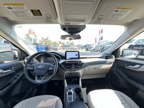 Used 2021 Ford Escape SE image 28