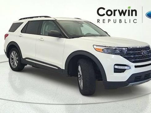 Used 2023 Ford Explorer XLT w/ Equipment Group 202A AWD/4WD image 8