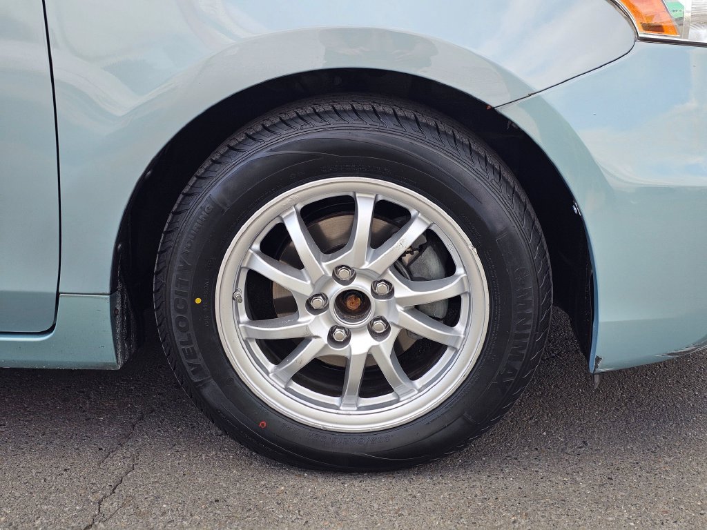 Used 2014 Toyota Prius V Three FWD image 9