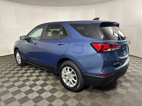 Used 2024 Chevrolet Equinox LS w/ LS Convenience Package image 5