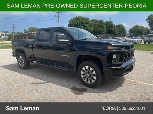 Used 2022 Chevrolet Silverado 2500 Custom w/ Custom Value Package AWD/4WD image 3