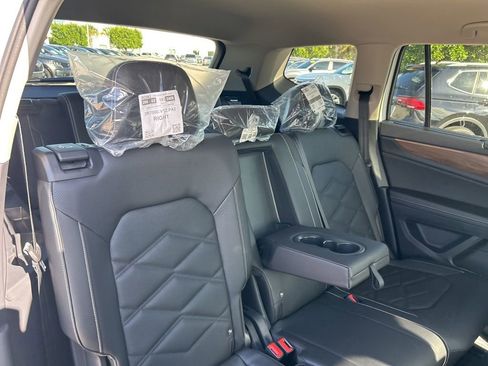 New 2026 Volkswagen Atlas SE image 45