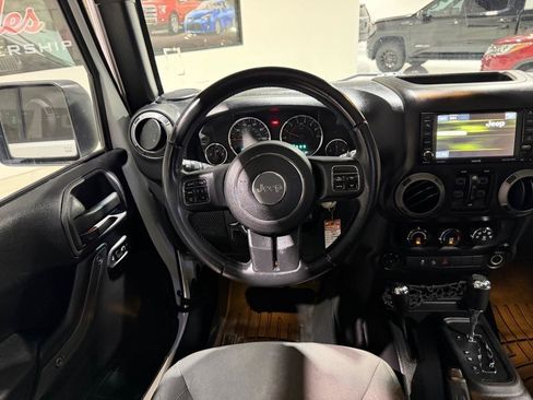 Used 2015 Jeep Wrangler Unlimited Sport w/ Quick Order Package 24S AWD/4WD image 25
