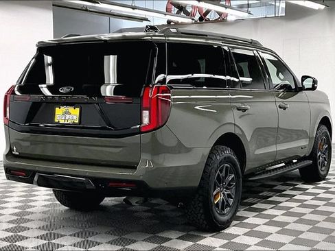 Used 2025 Ford Expedition Tremor AWD/4WD image 12