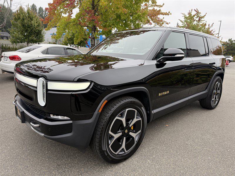 Used 2024 Rivian R1S Adventure Quad AWD/4WD image 3