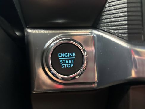 Used 2024 Ford F150 King Ranch w/ FX4 Off-Road Package image 48