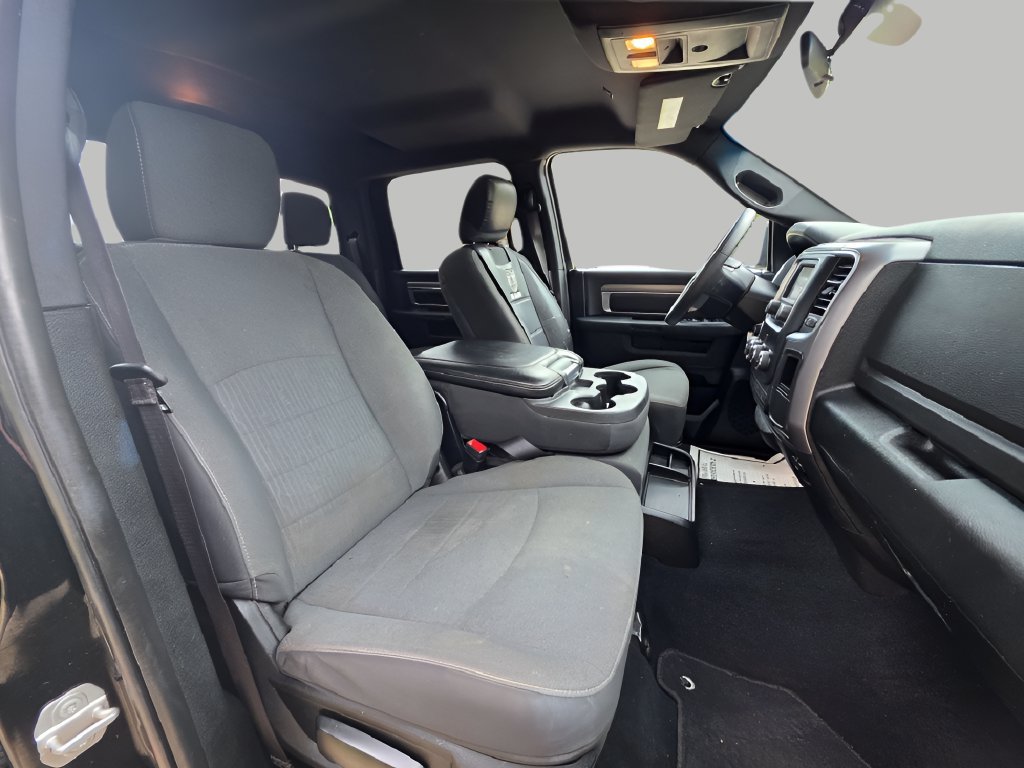 Used 2021 RAM 1500 Warlock AWD/4WD image 9