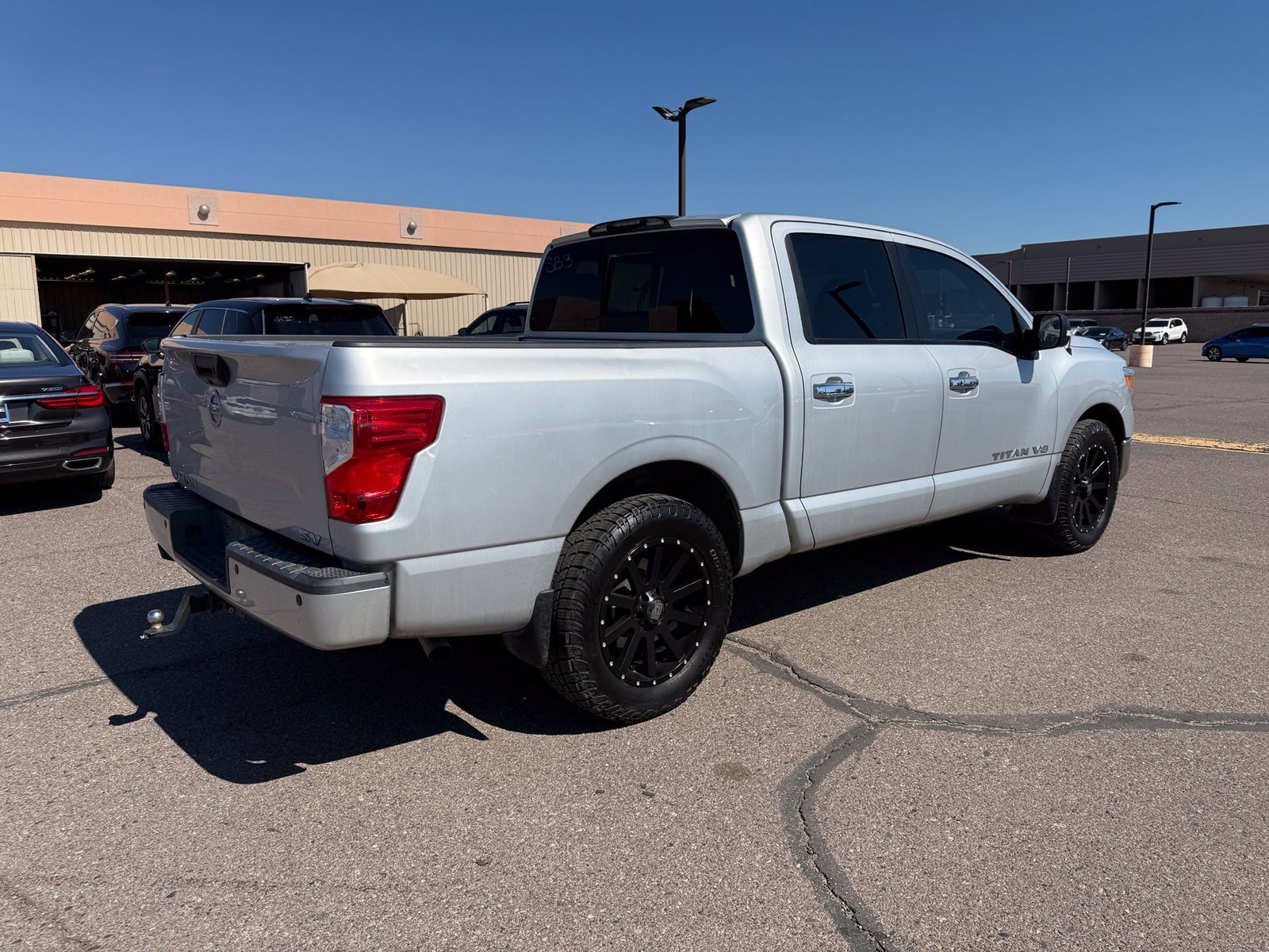 Used 2019 Nissan Titan SV w/ SV Convenience Package RWD image 5