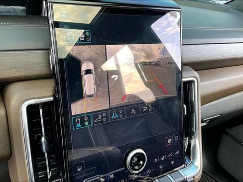 Used 2026 GMC Yukon Denali Ultimate AWD/4WD image 14