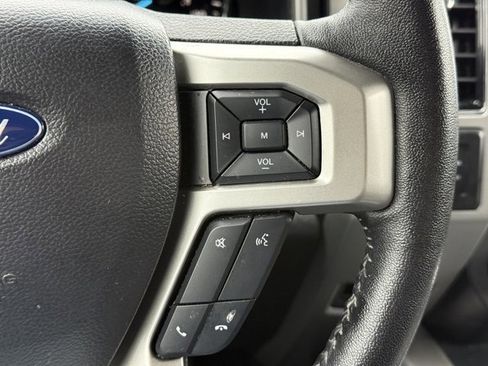 Used 2020 Ford F150 Lariat image 36