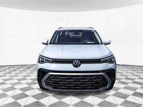 New 2026 Volkswagen Taos SE AWD/4WD image 16