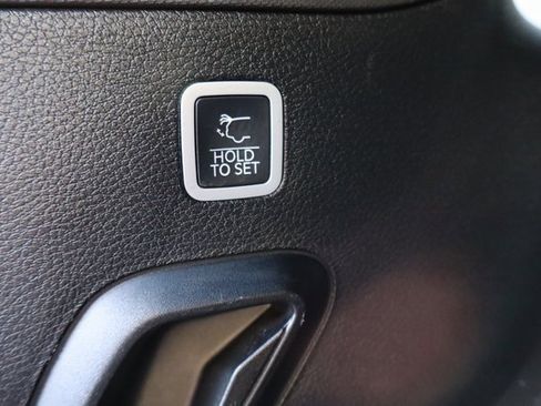 Used 2022 Jeep Wagoneer Series II image 32