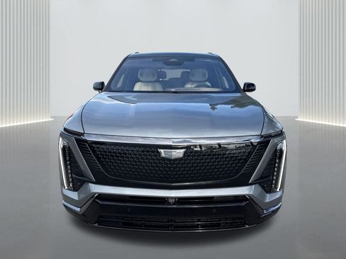 New 2026 Cadillac Vistiq Sport image 2