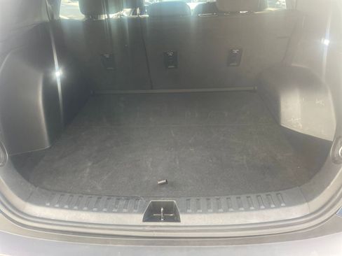 Used 2025 Chevrolet Equinox LT image 30