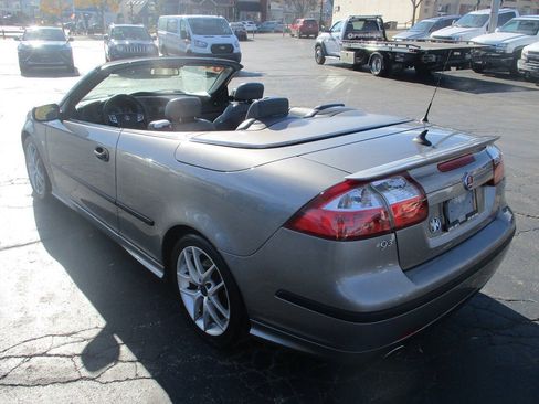 Used 2004 Saab 9-3 Aero FWD image 7