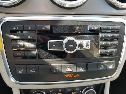 Used 2015 Mercedes-Benz GLA 250 4MATIC image 17