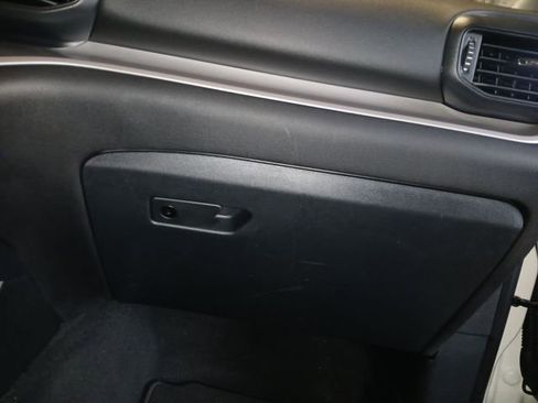 Used 2023 Ford Explorer XLT image 62