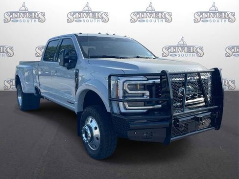 Used 2025 Ford F450 Platinum w/ FX4 Off-Road Package image 1