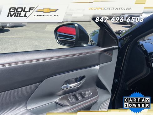 Used 2025 Nissan Kicks SR AWD/4WD image 14