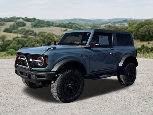 Used 2021 Ford Bronco First Edition AWD/4WD image 3