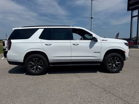 Used 2022 Chevrolet Tahoe Z71 w/ Luxury Package AWD/4WD image 8