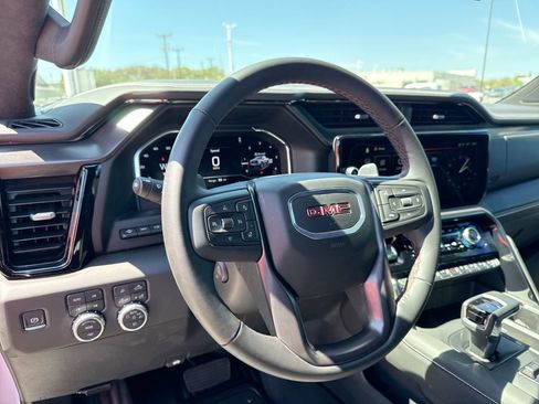 Used 2025 GMC Sierra 1500 AT4X image 11