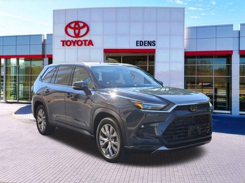 Certified 2024 Toyota Grand Highlander AWD image 1