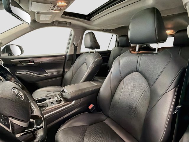 Used 2022 Toyota Highlander Limited w/ Protection Package #3 (TMS) AWD/4WD image 20
