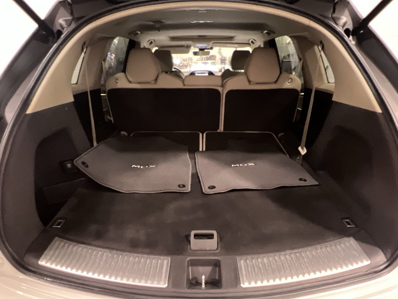 Used 2020 Acura MDX w/ Technology Package AWD/4WD image 27