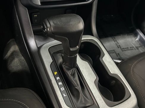 Used 2017 Chevrolet Colorado LT w/ LT Convenience Package RWD image 23