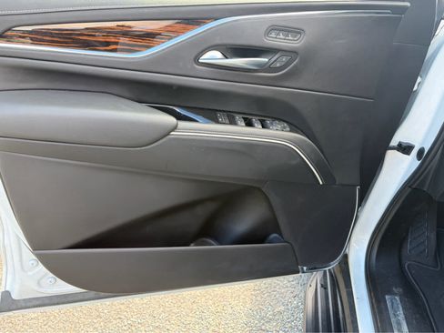 Certified 2023 Cadillac Escalade ESV Premium Luxury w/ LPO, Radiant Package AWD/4WD image 10