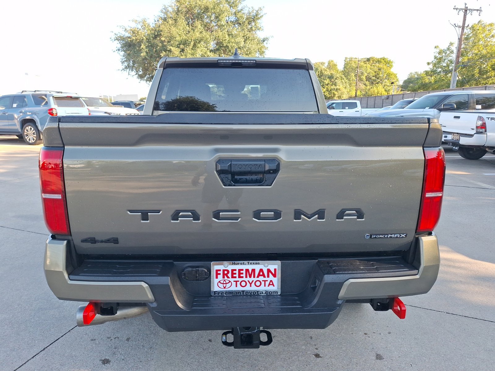 Used 2025 Toyota Tacoma TRD Off-Road AWD/4WD image 5