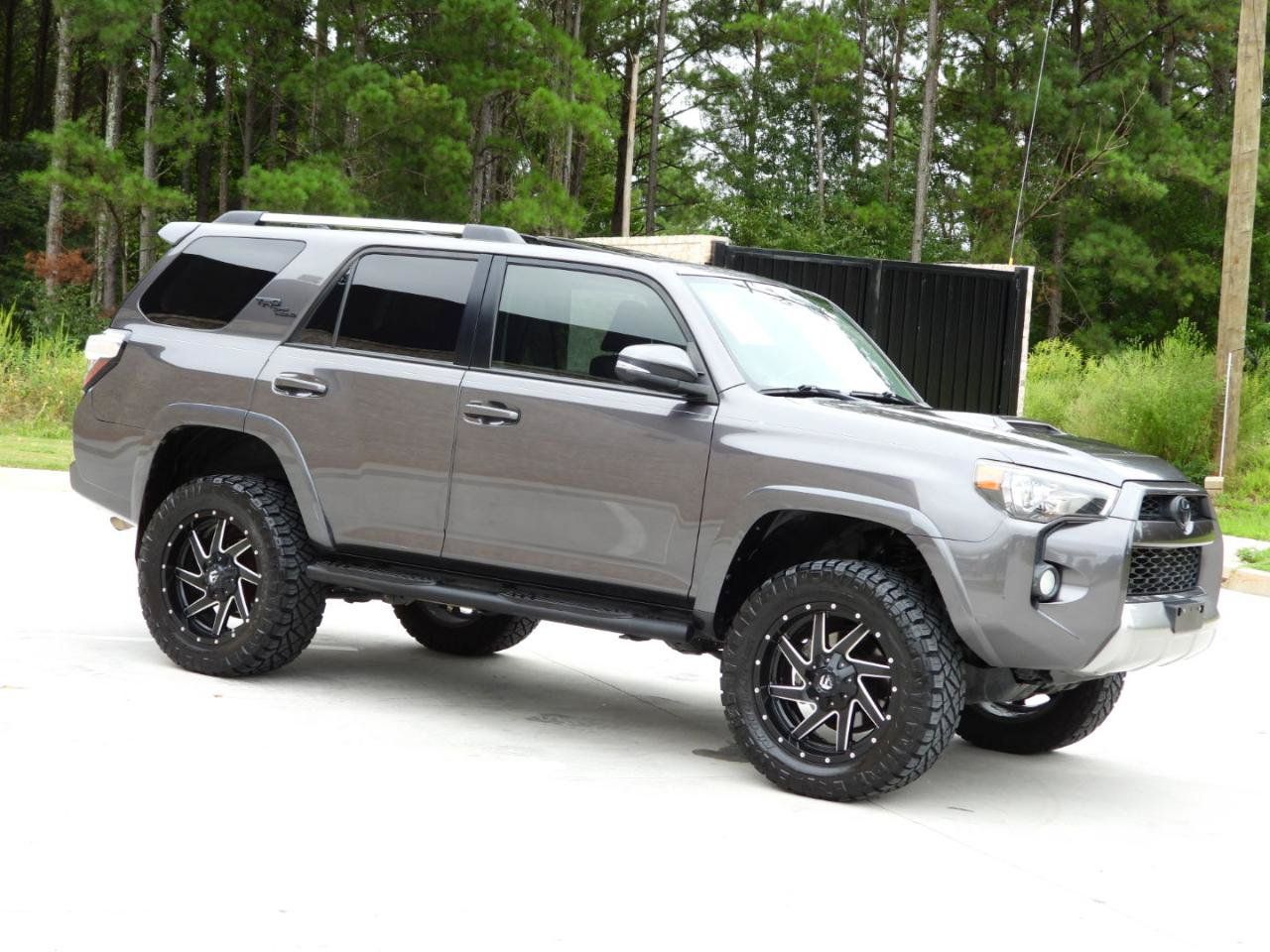 Used 2018 Toyota 4Runner TRD Off-Road Premium AWD/4WD image 56