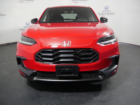 Used 2024 Honda HR-V Sport image 2