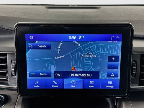 Used 2021 Ford Explorer XLT w/ Equipment Group 202A AWD/4WD image 22