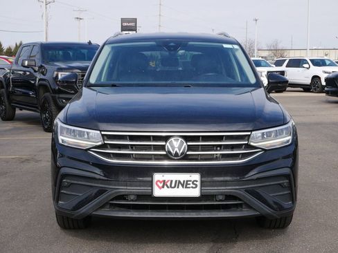 Used 2024 Volkswagen Tiguan Wolfsburg Edition FWD image 2