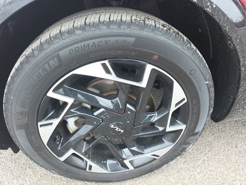 Used 2023 Kia Sportage SX image 7