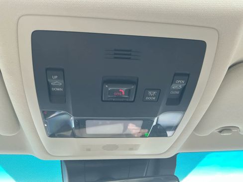 Used 2021 Lexus ES 350 w/ Premium Package image 23