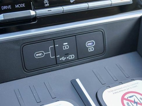 New 2026 Hyundai Santa Fe SE image 19