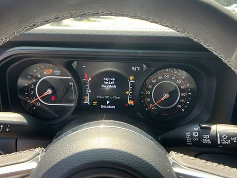 New 2025 Jeep Wrangler Sahara image 25