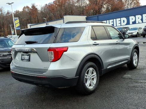 Used 2023 Ford Explorer XLT image 6