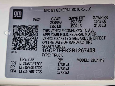 Used 2024 Chevrolet Colorado ZR2 w/ ZR2 Bison Edition image 33