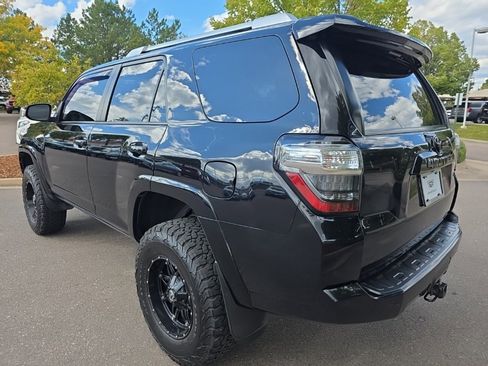 Used 2016 Toyota 4Runner SR5 image 4