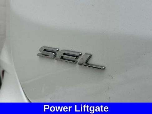 Used 2022 Ford Edge SEL w/ Convenience Package image 7